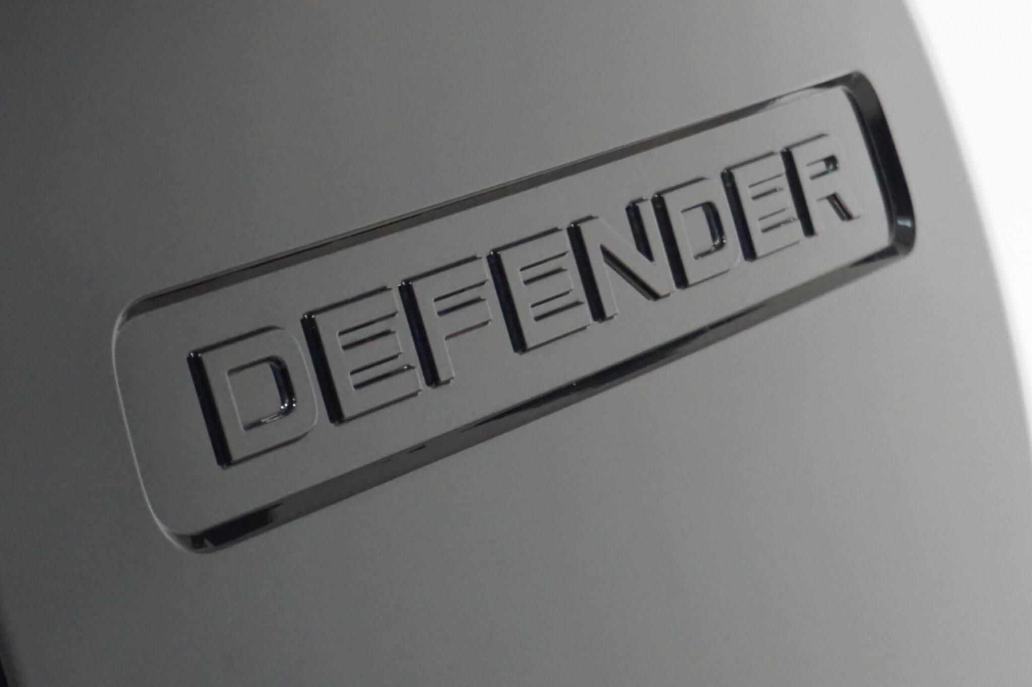 Land Rover Defender 110 3.0 D350 MHEV X-Dynamic SE SUV 5dr Diesel Auto 4WD Euro 6 (s/s) (350 ps)